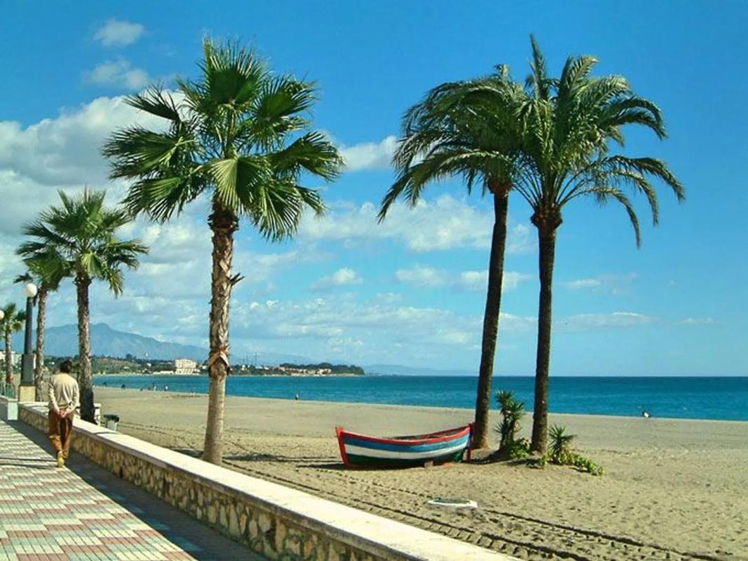 Venta de piso en Calle Casas del Padrón, Estepona
photo 4
