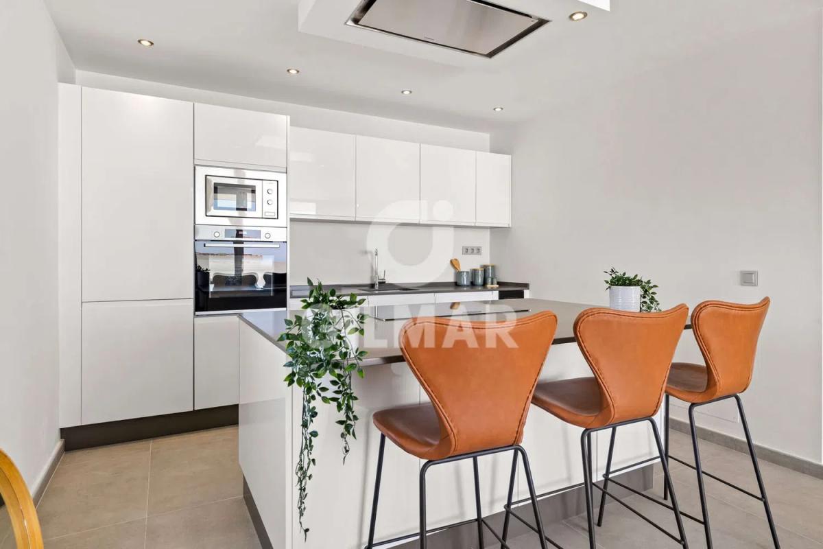 Venta de duplex en Urbanizacion Bahia de Estepona, Estepona photo 4