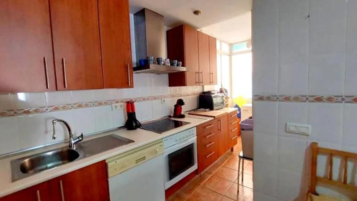 Venta de piso en Barrio Zona Calvario, Estepona
 photo 4