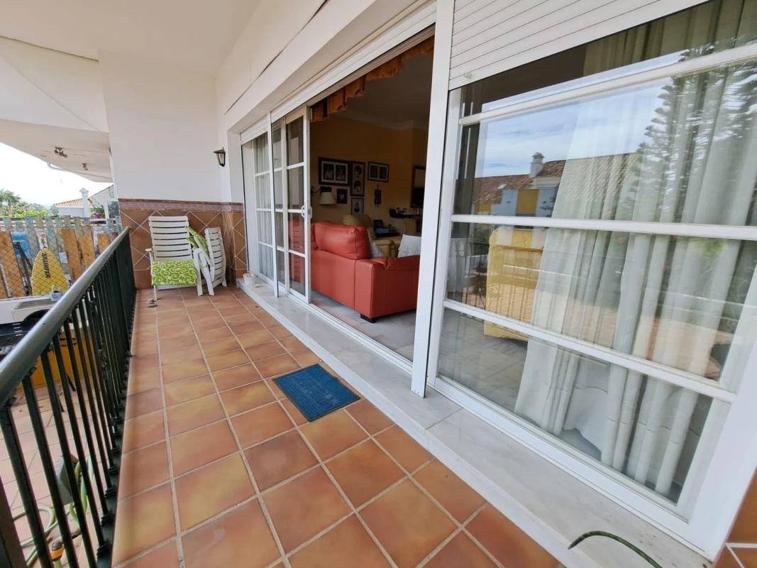 Продажа отдельного шале в  Calle Monte Biarritz, Эстепона photo 4