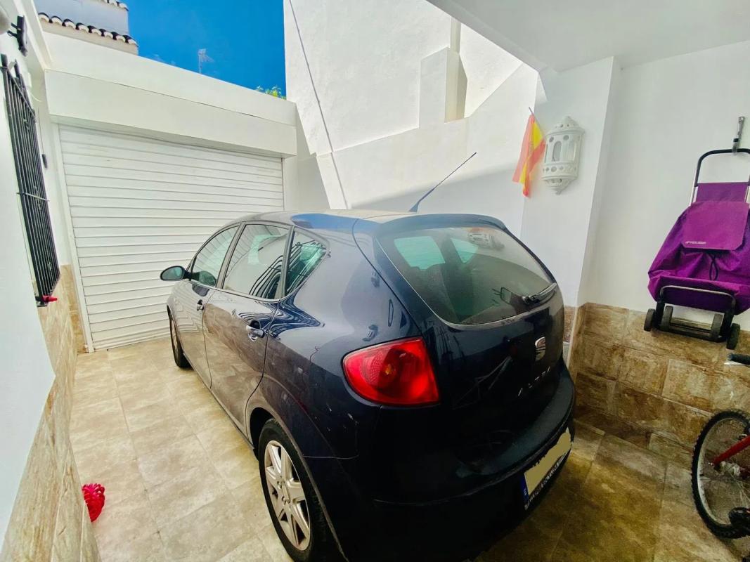 Продажа отдельного шале в Calle Extremadura, Эстепона photo 1