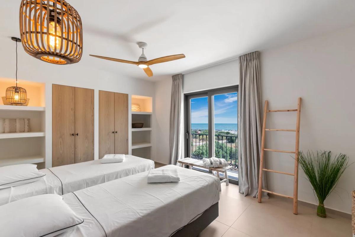 Sprzedaż niezależnego domku jednorodzinnego w Camino Pantoja, Estepona photo 3