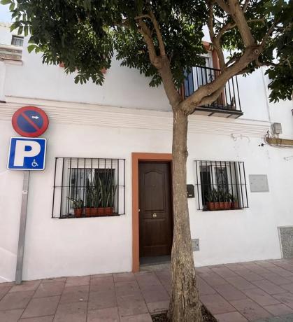 Коттедж на продажу в  Calle Zaragoza, Эстепона photo 2