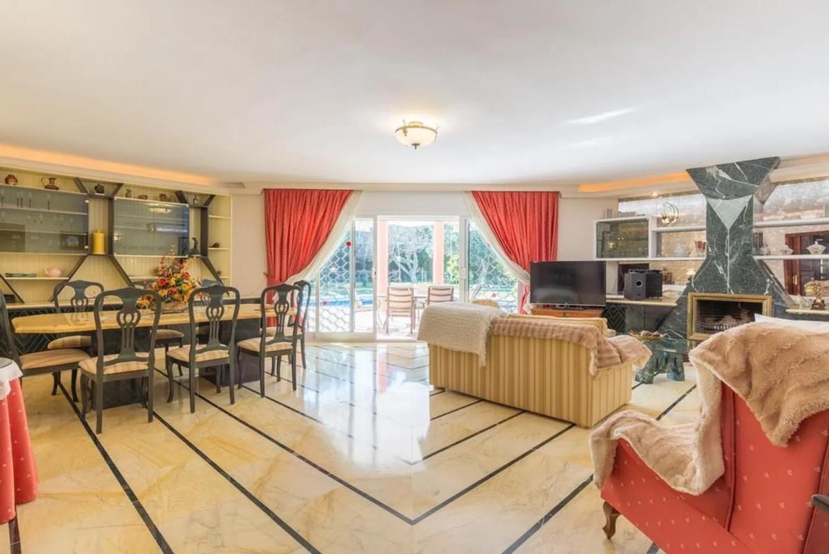 Продажа отдельного шале в  Barrio Bel-Air, Эстепона photo 2