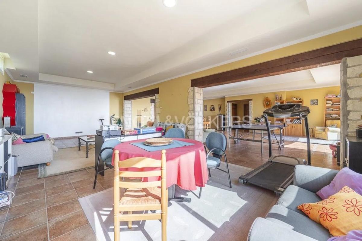 Продажа отдельного шале в Altos de Estepona, Эстепона photo 4