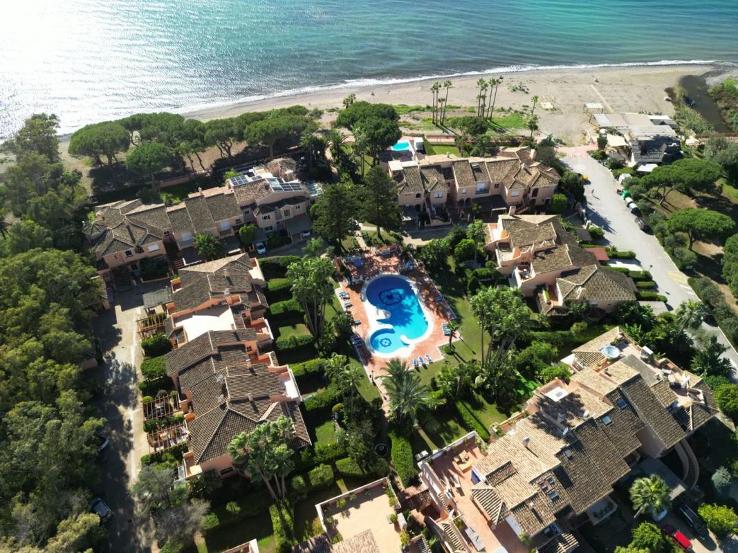 Sprzedaż duplexu w Avenida de la Playa, 9 -1, Estepona photo 1