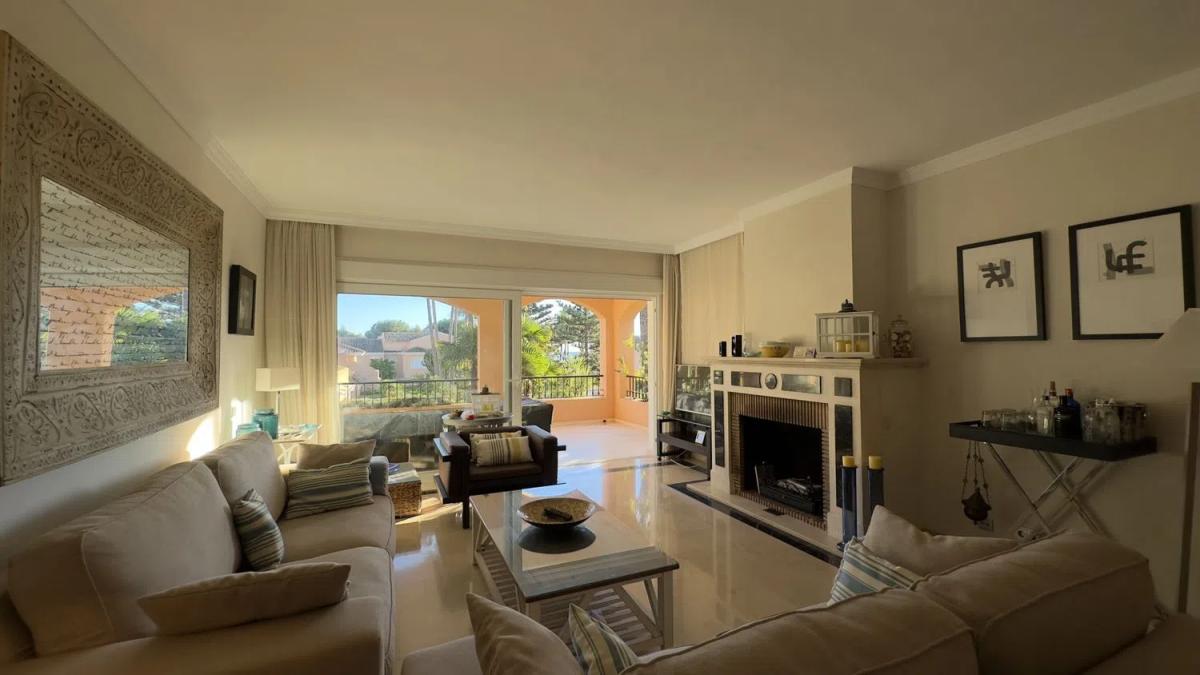 Sprzedaż duplexu w Avenida de la Playa, 9 -1, Estepona photo 2