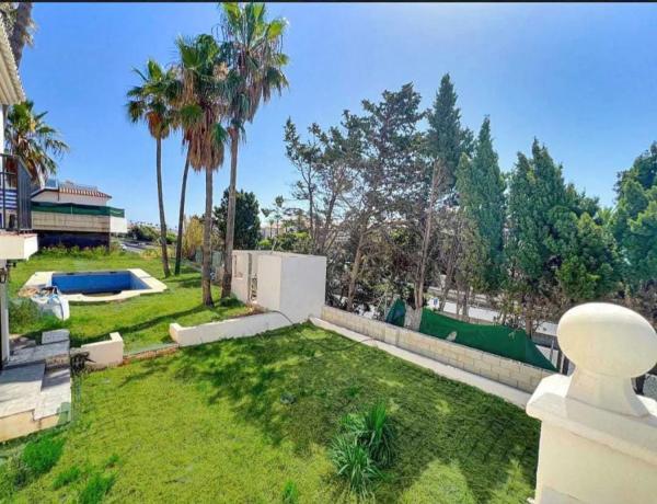 Wolnostojąca willa na sprzedaż w  Calle del Reposo, Estepona photo 2