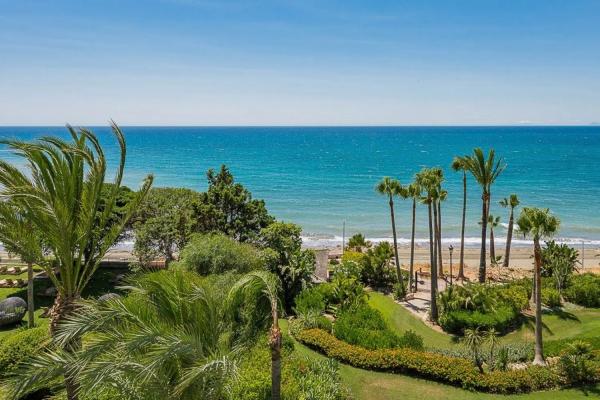 Mieszkanie na sprzedaż w Barrio Guadalmansa, Estepona photo 1
