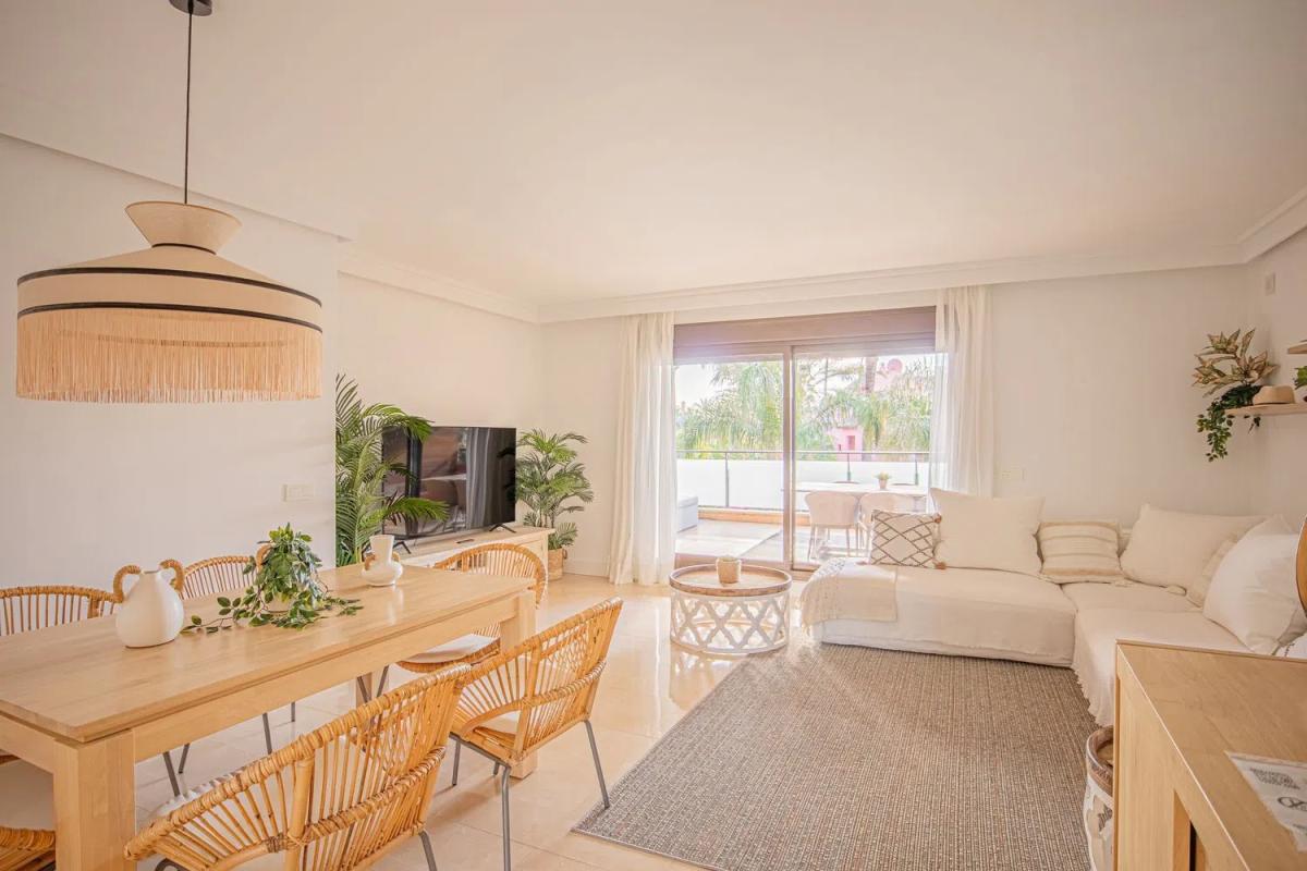 Venta de piso en Calle Sefardi, 6, Estepona
photo 1