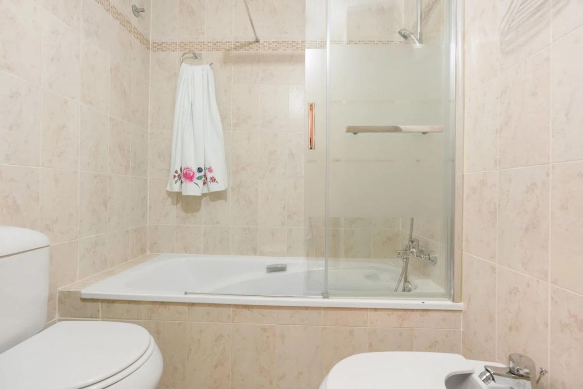 Venta de piso en Calle Igualeja, Estepona
photo 4