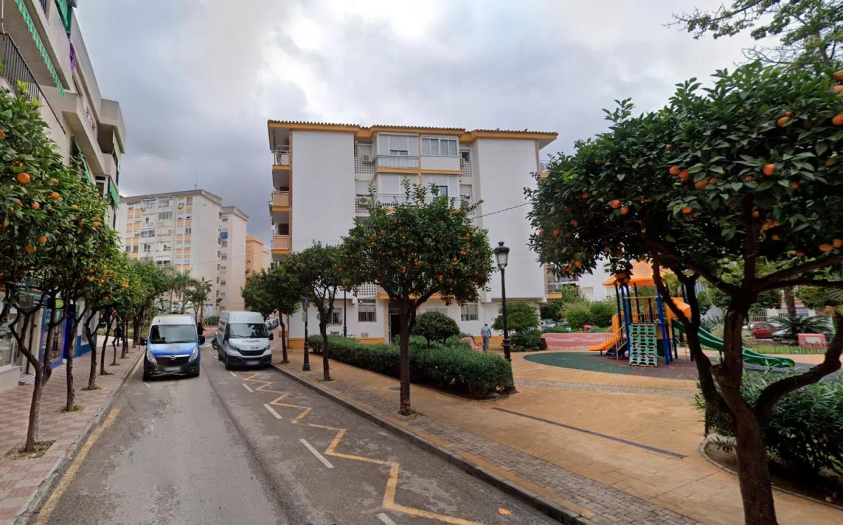 Venta de piso en Plaza Nuestra Señora de los Remedios, Estepona
 photo 2