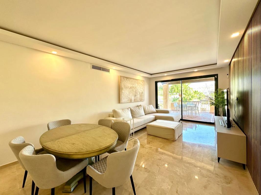 Продажа квартиры на Calle Ana María Matute, 25, Эстепона
 photo 4