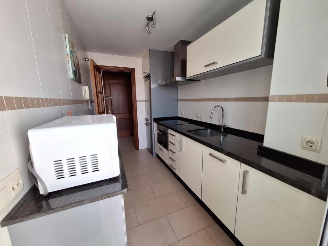 Продажа квартиры на Calle Delfín, Эстепона
photo 3