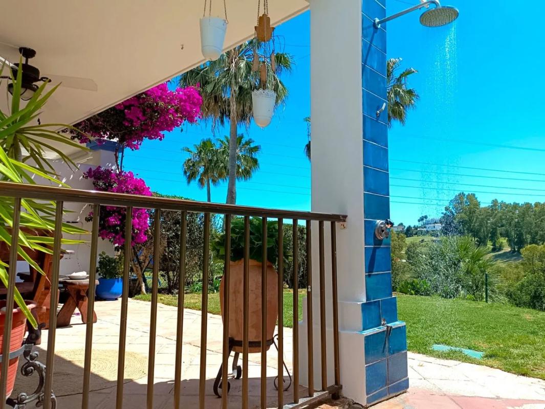 Sprzedaż niezależnego domku jednorodzinnego w Calle Alvaro de Bazán, Estepona photo 1
