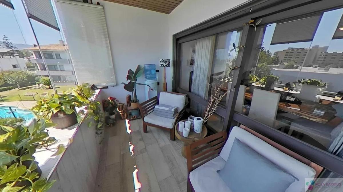 Sprzedaż mieszkania w Barrio Atalaya-Isdabe, Estepona
photo 1