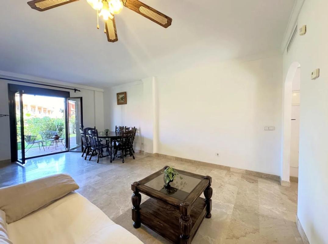 Sale of apartment in Barrio Buenas Noches, Estepona
 photo 4