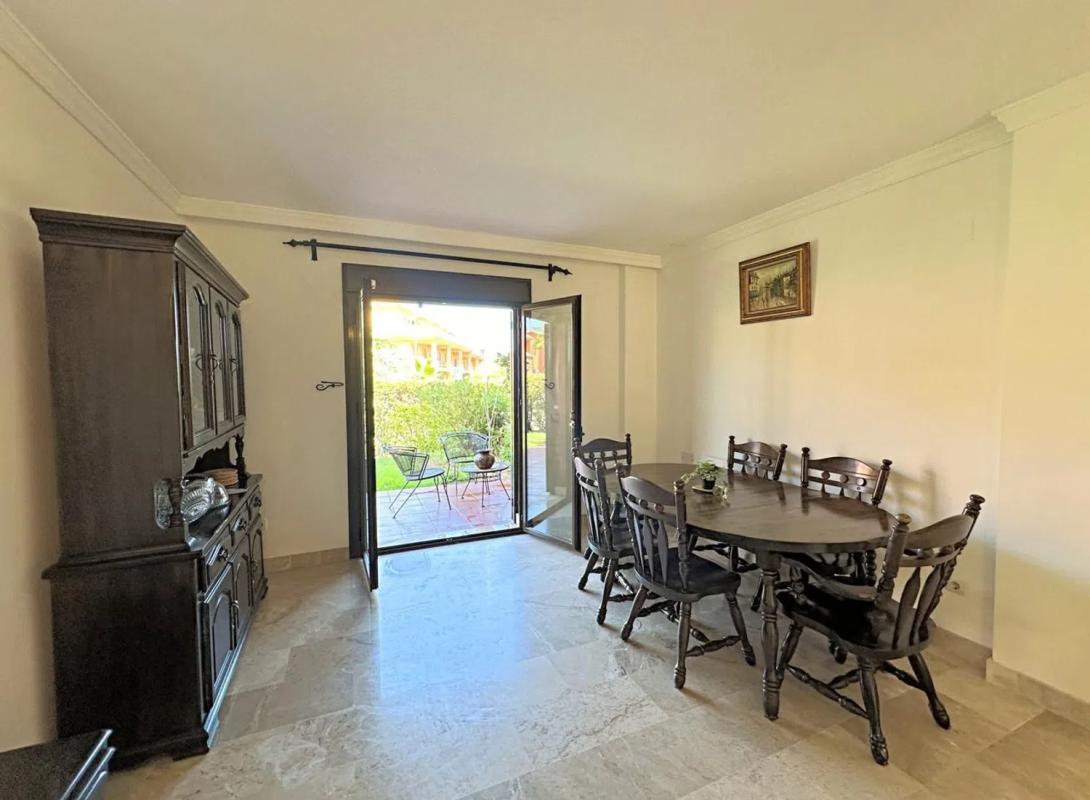 Sale of apartment in Barrio Buenas Noches, Estepona
 photo 5