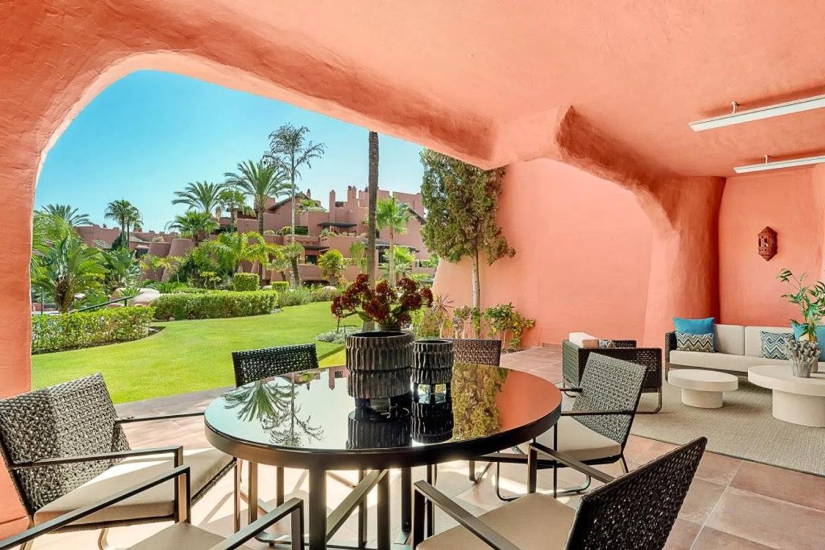 Продажа квартиры на Barrio Punta Plata, Эстепона
photo 2