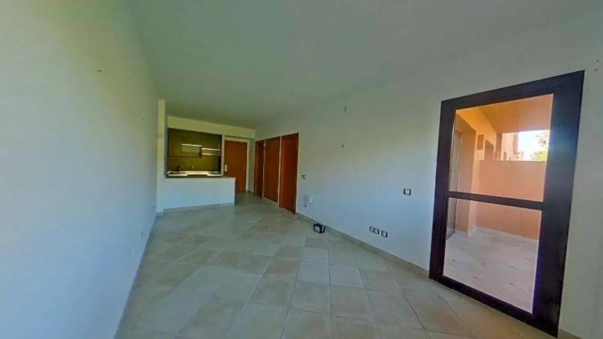 Sale of apartment in Calle Hinojo, Estepona
photo 1