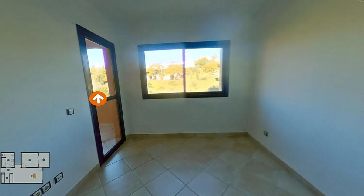 Sale of apartment in Calle Hinojo, Estepona
photo 3