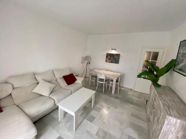 Piso en venta en Barrio Casasola, Estepona photo 1