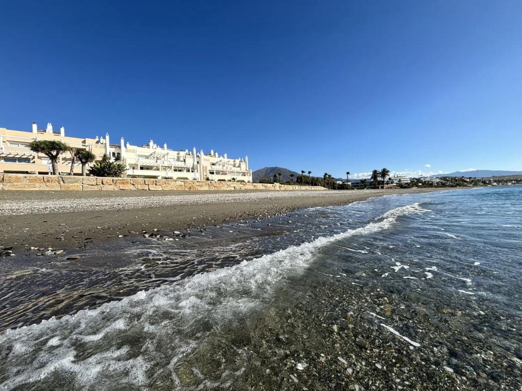 Duplex sale in Avenida México, 25 -8, Estepona photo 2