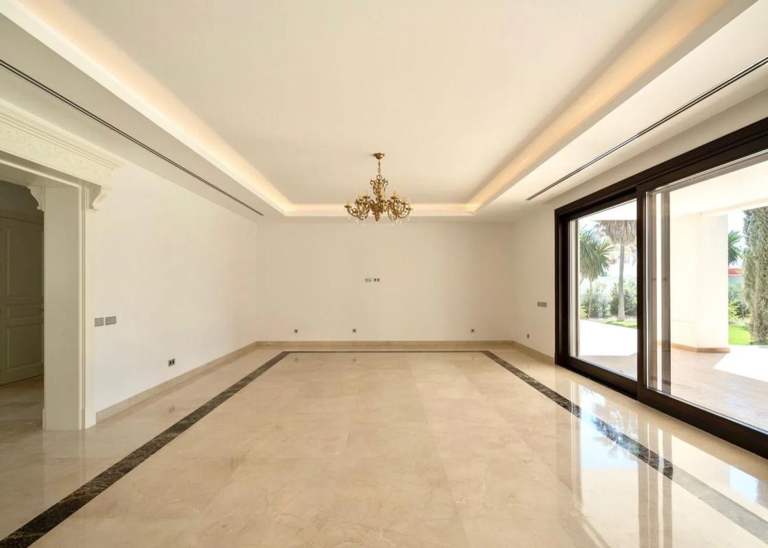 Продажа отдельного шале в Calle Murcia, 50 -56, Эстепона photo 2
