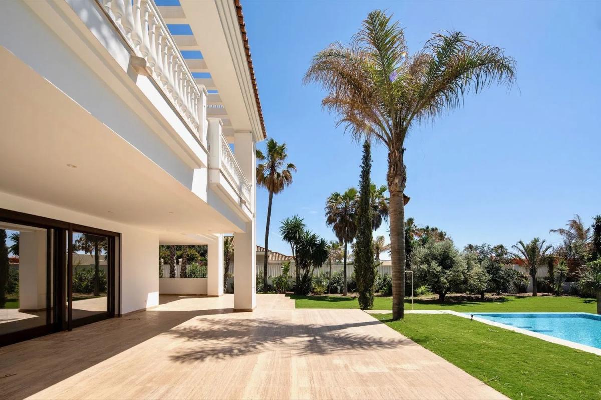 Продажа отдельного шале в Calle Murcia, 50 -56, Эстепона photo 4