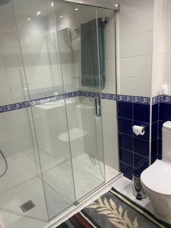 Ático en venta en Puerta del Mar, 41, Estepona thumbnail 2