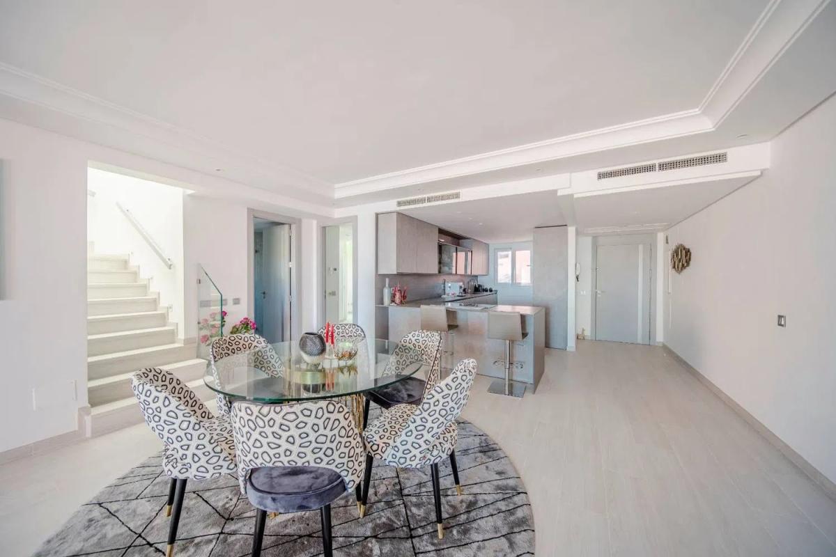 Sale of apartment in Barrio Guadalmansa, Estepona
 photo 4