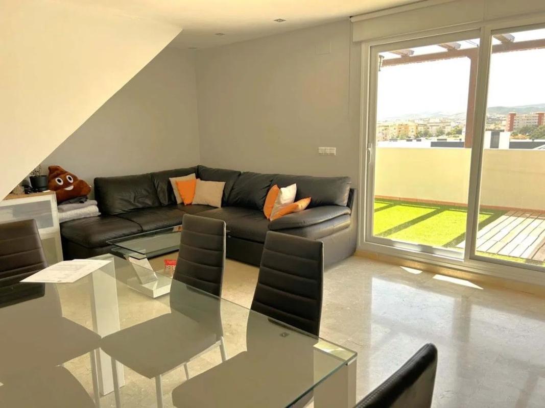 Venta de duplex en Barrio Sierra de Estepona-Avda de Andalucia, Estepona photo 2