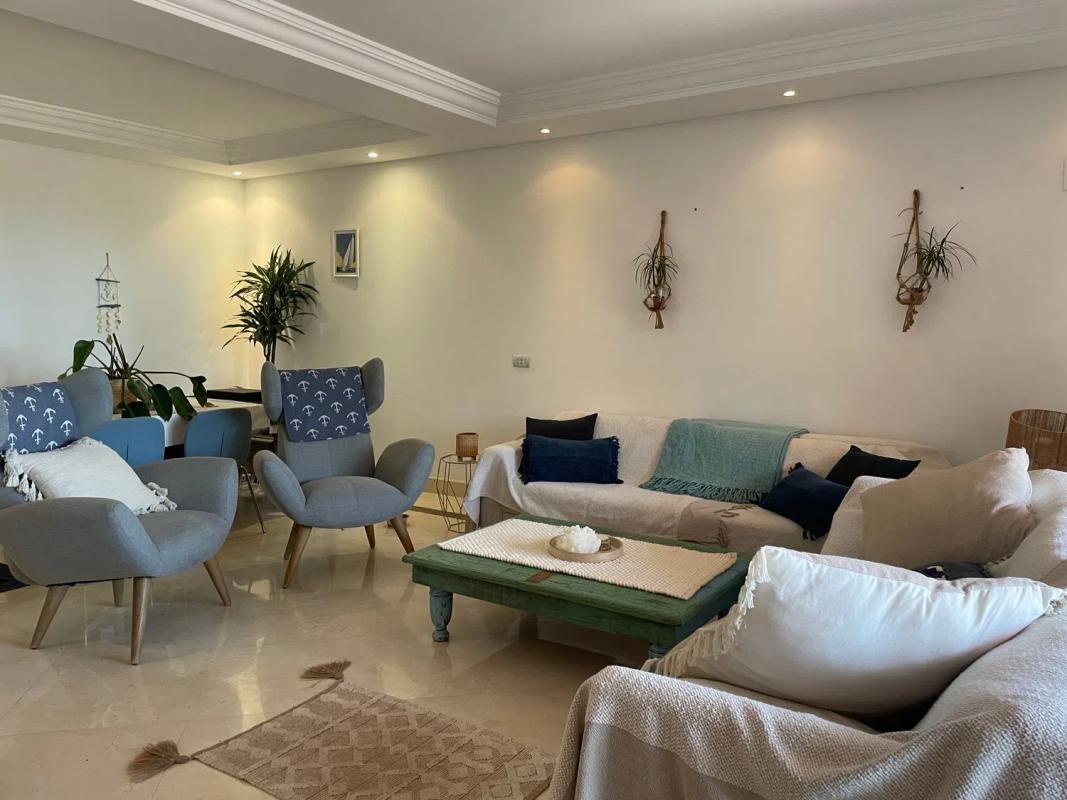 Venta de piso en Calle oceano artic, 3, Estepona
photo 1