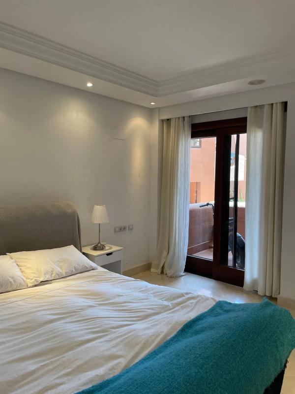 Venta de piso en Calle oceano artic, 3, Estepona
photo 3