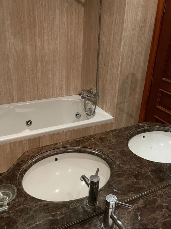 Venta de piso en Calle oceano artic, 3, Estepona
photo 5