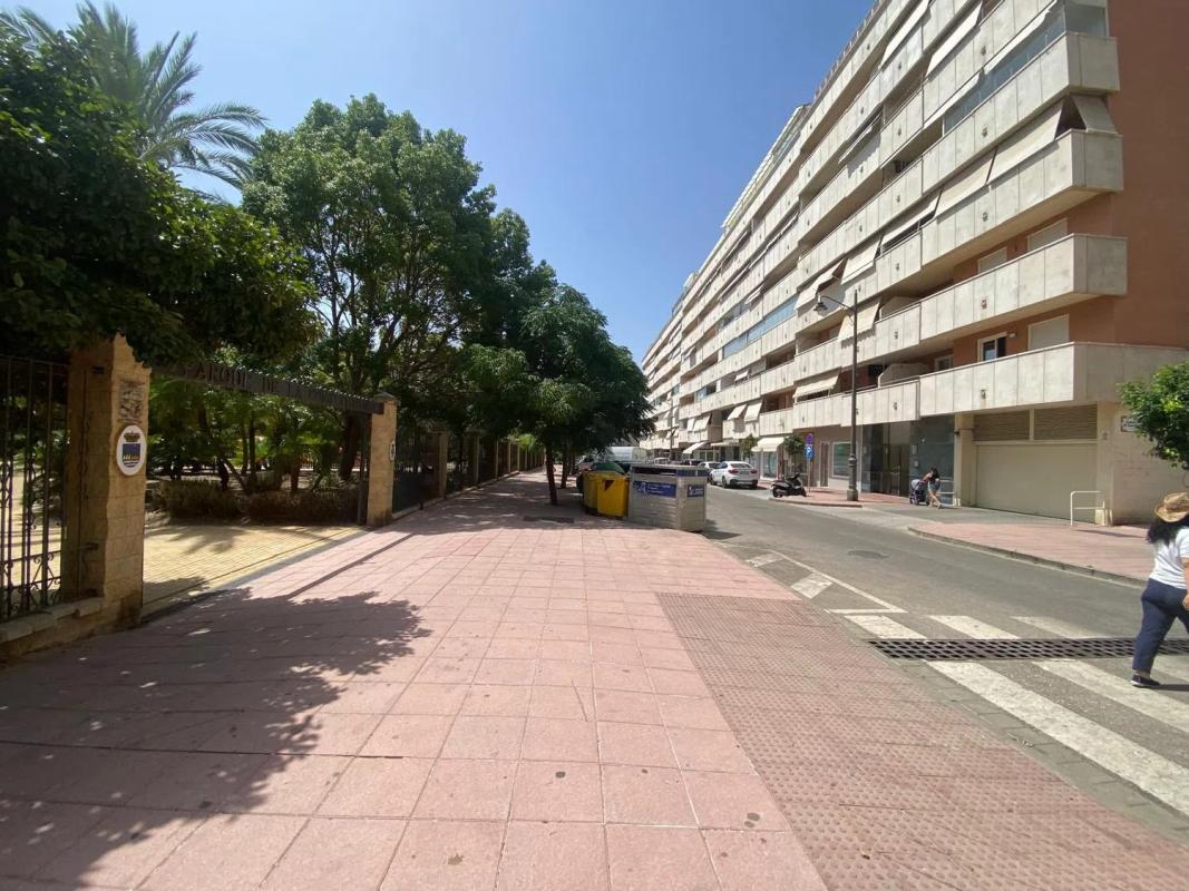 Sale of apartment in Calle Parque Central, 1, Estepona
photo 2