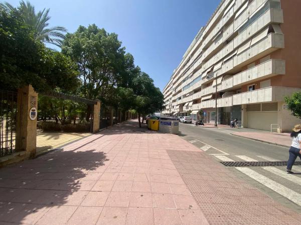 Продажа квартиры в Calle Parque Central, 1, Эстепона thumbnail 1