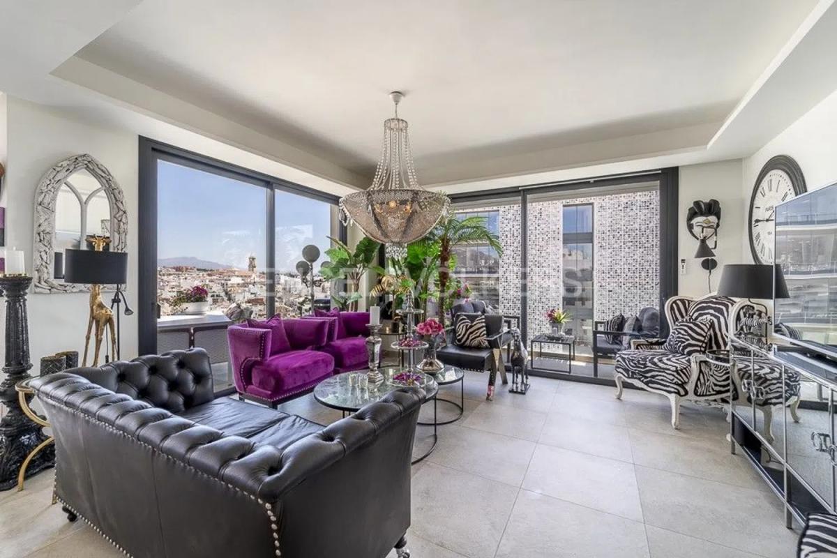 Sale of apartment in Barrio Huerta Nueva, Estepona
photo 1
