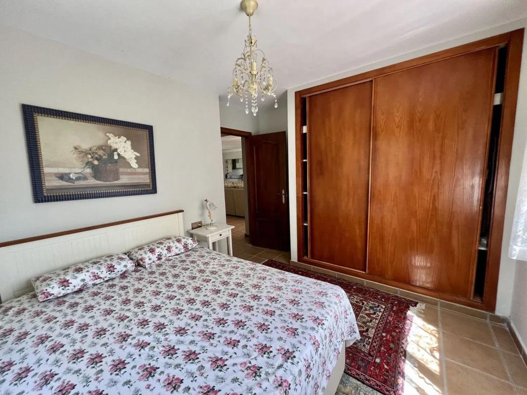 Venta de chalet independiente en Barrio El Velerín, Estepona
photo 3