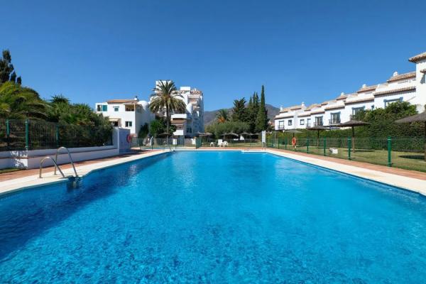 Penthouse na sprzedaż w Barrio Centro, Estepona photo 1