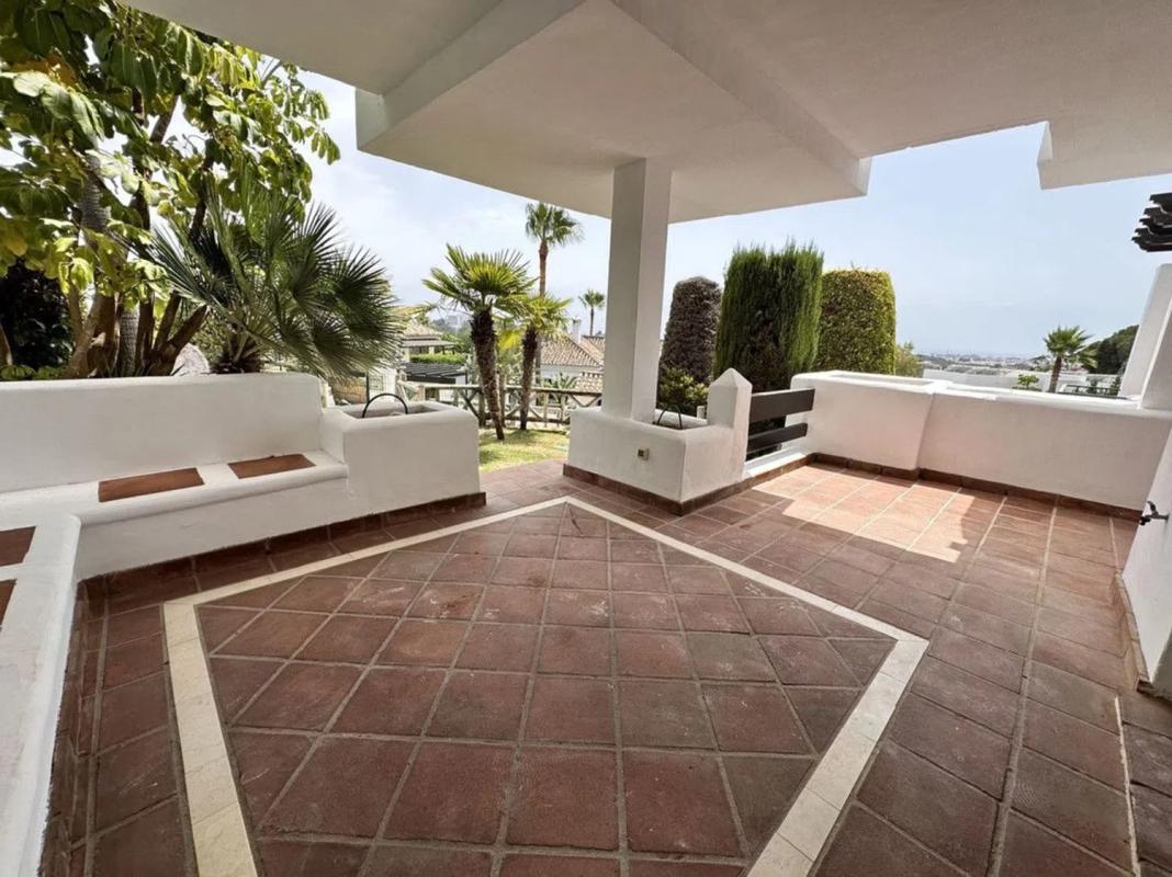 Sale of independent chalet in Carretera de Benahavis, Estepona
photo 3
