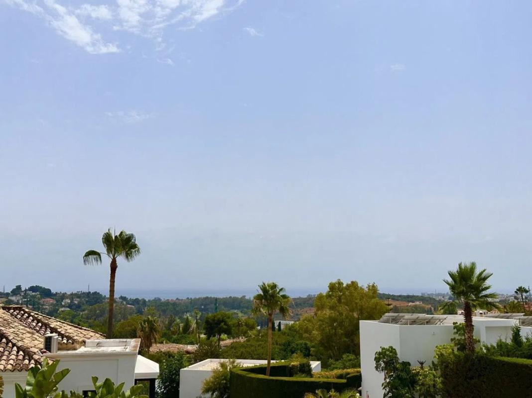 Sale of independent chalet in Carretera de Benahavis, Estepona
photo 4