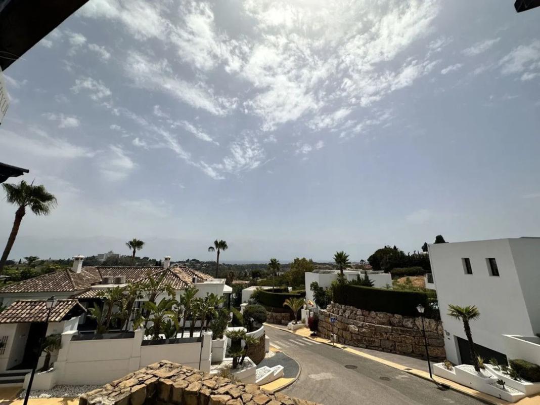 Sale of independent chalet in Carretera de Benahavis, Estepona
photo 5