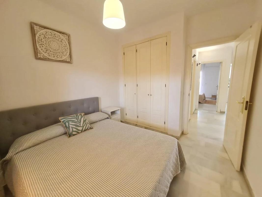 Sale of apartment in Avenida de los Andaluces, Estepona
photo 4
