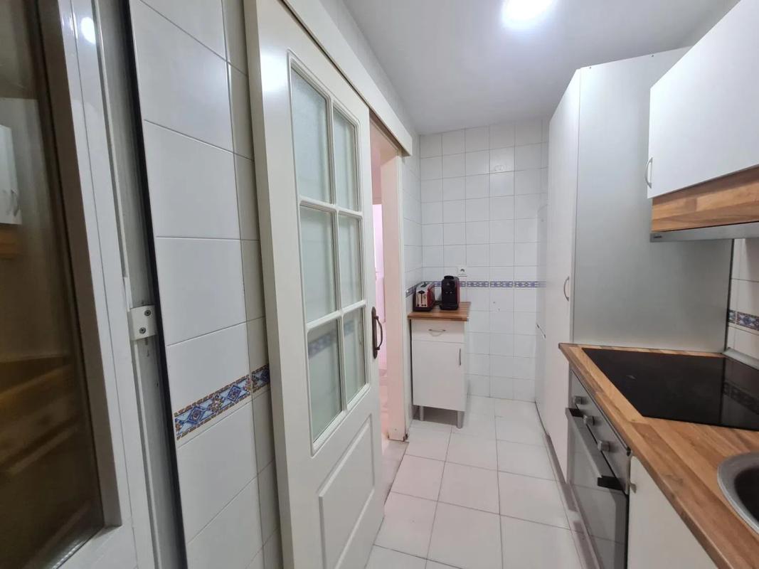 Sale of apartment in Avenida de los Andaluces, Estepona
photo 5