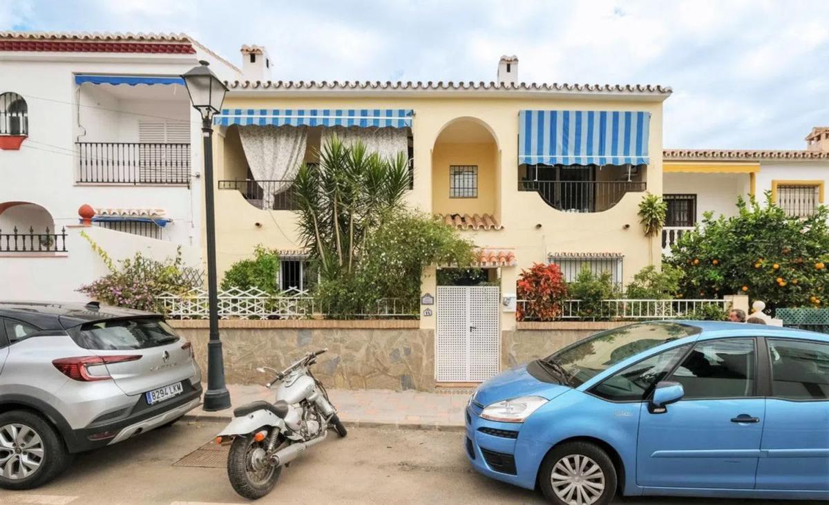 Venta de chalet independiente en Avenida Finlandia, Fuengirola
 photo 2