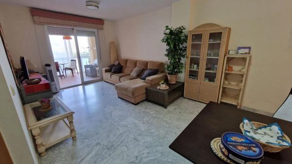 Piso en venta en  Calle San Miguel, Fuengirola photo 4