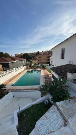 Wolnostojąca willa na sprzedaż w Calle Higueras, Fuengirola photo 1