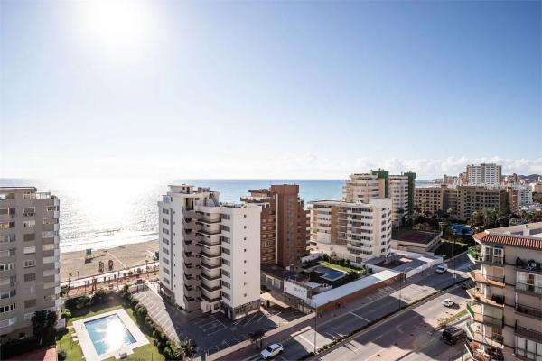 Apartment for sale in  Avenida Avenue de las Gaviotas, Fuengirola photo 1
