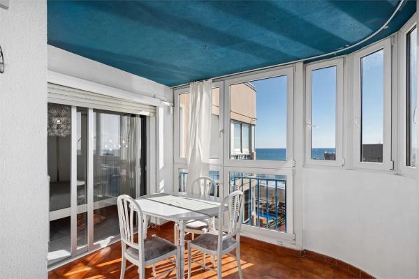 Apartment for sale in  Avenida Avenue de las Gaviotas, Fuengirola photo 2